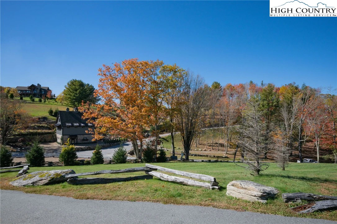 Image number 9 for the current listing