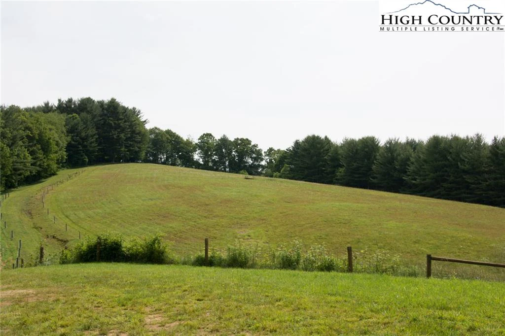 Image number 5 for the current listing