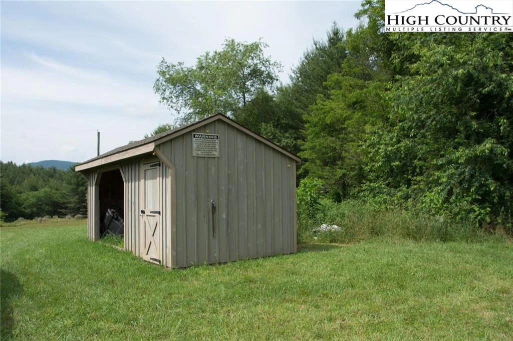 Image number 7 for the current listing