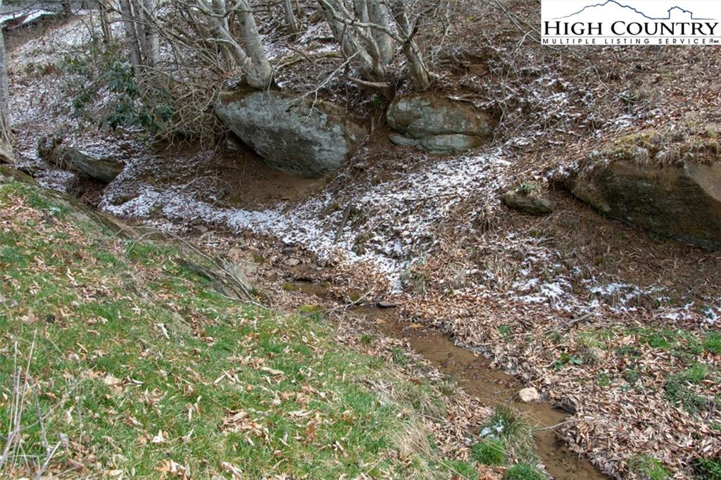 Image number 10 for the current listing