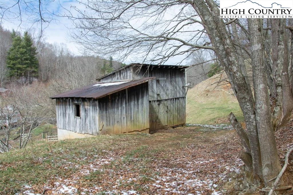 Image number 22 for the current listing