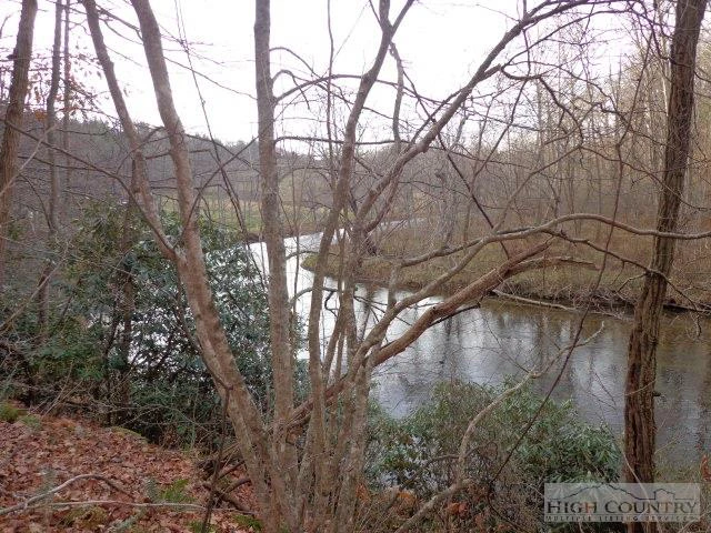 Image number 17 for the current listing