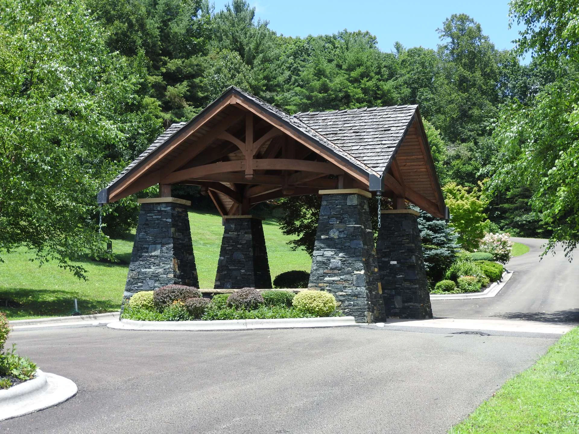 Image number 4 for the current listing