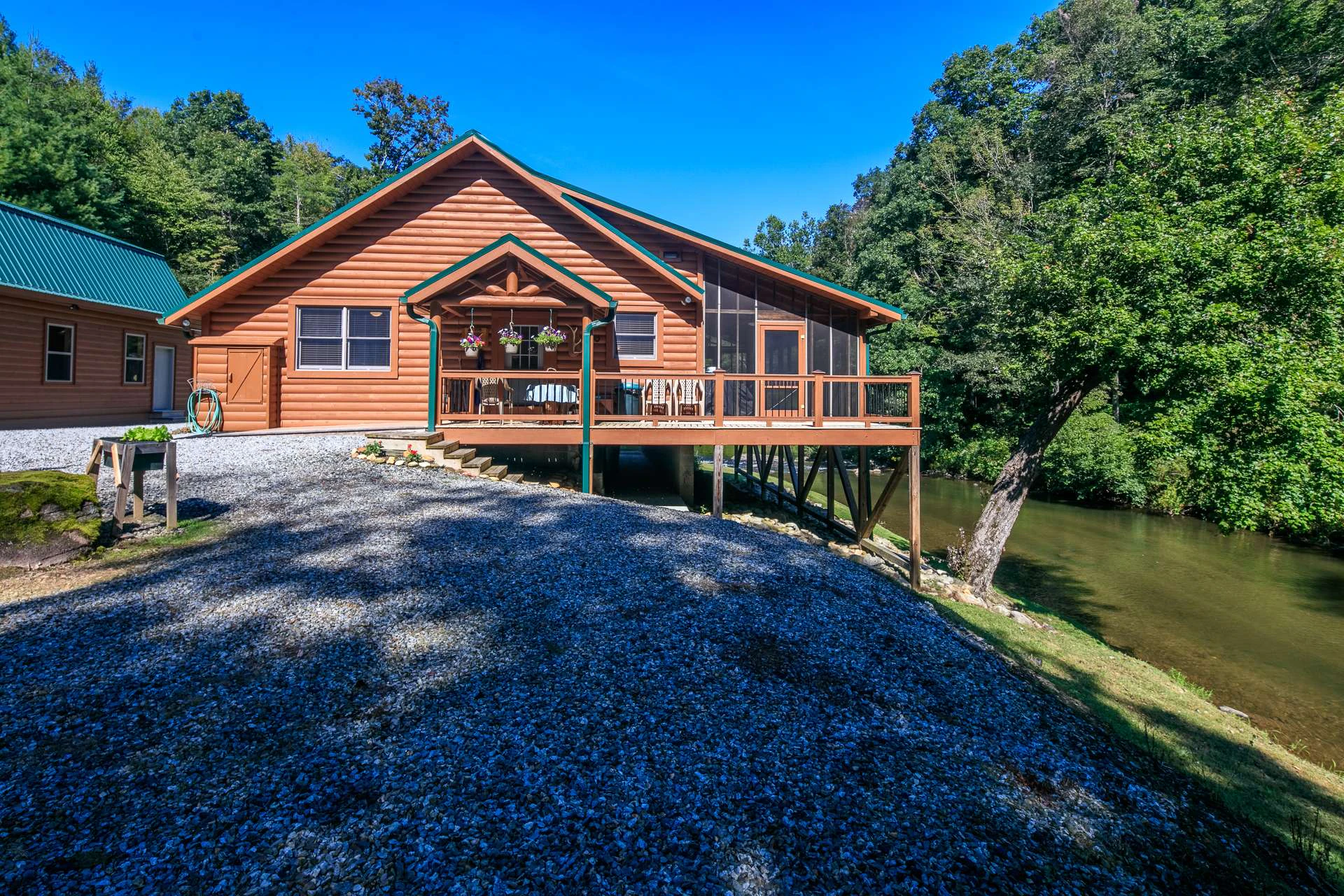 Image number 19 for the current listing