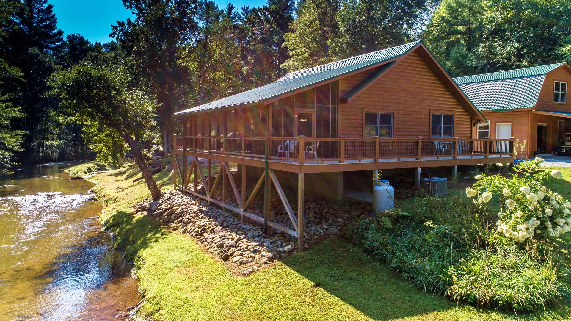 Image number 13 for the current listing