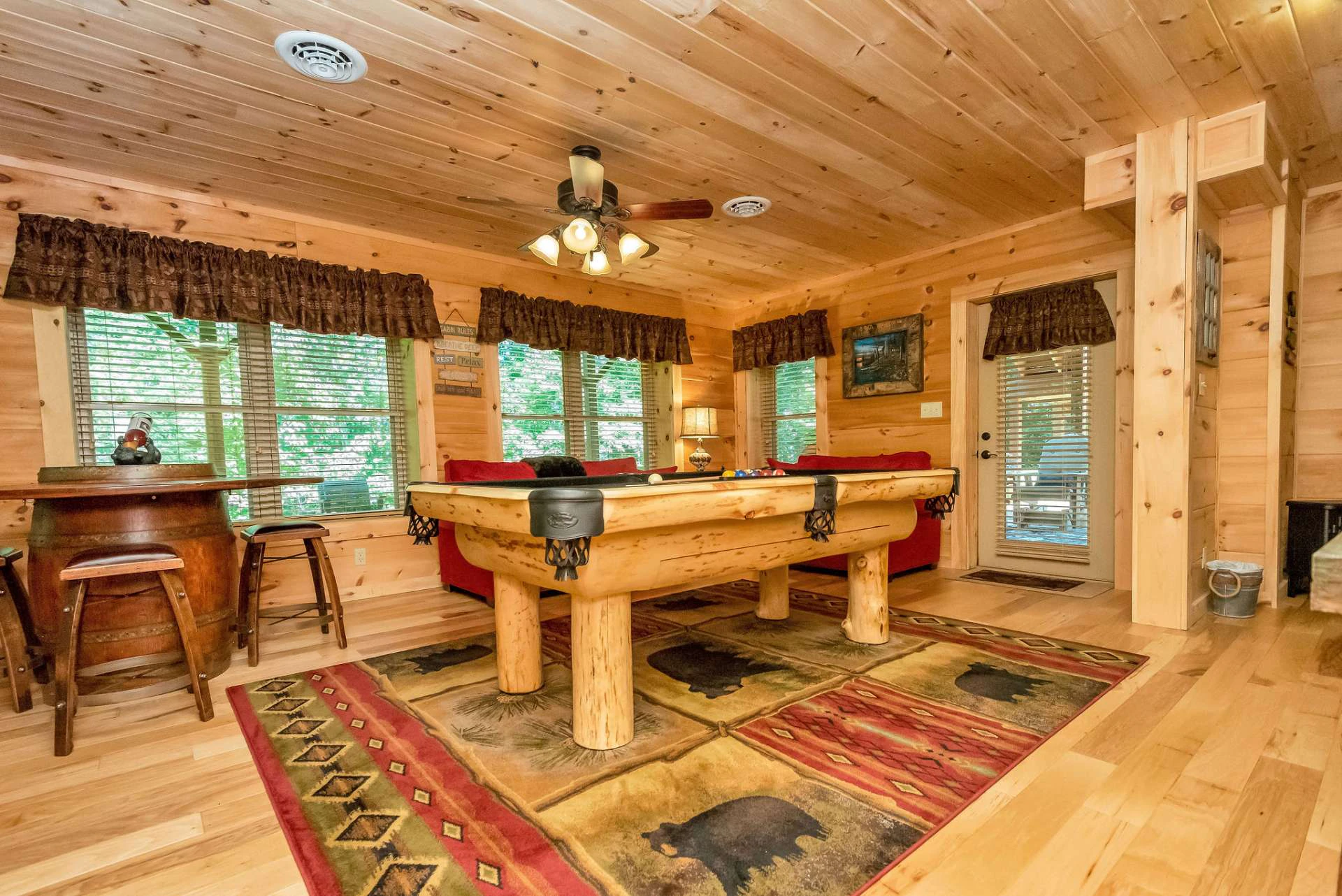Image number 6 for the current listing