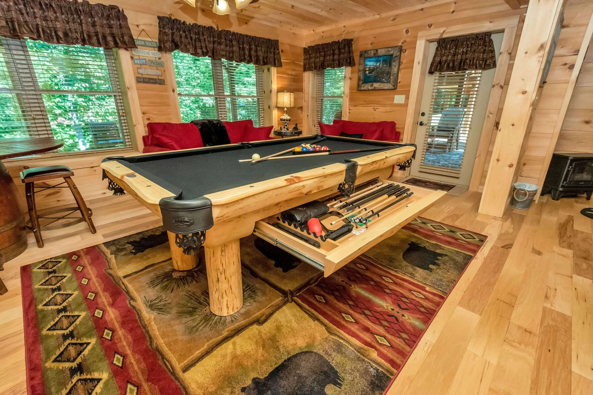 Image number 9 for the current listing