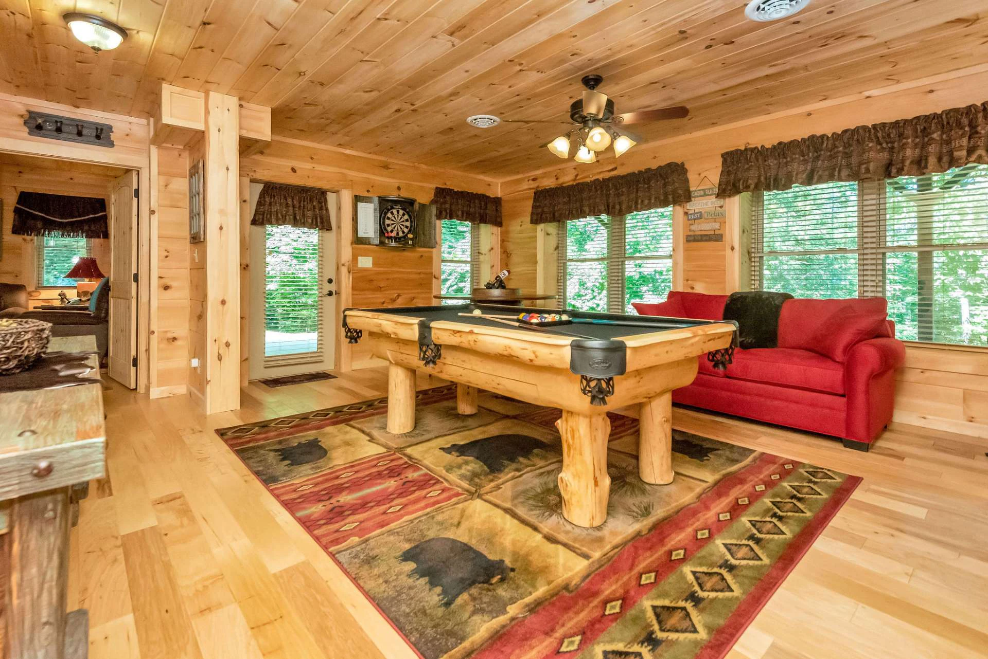 Image number 16 for the current listing