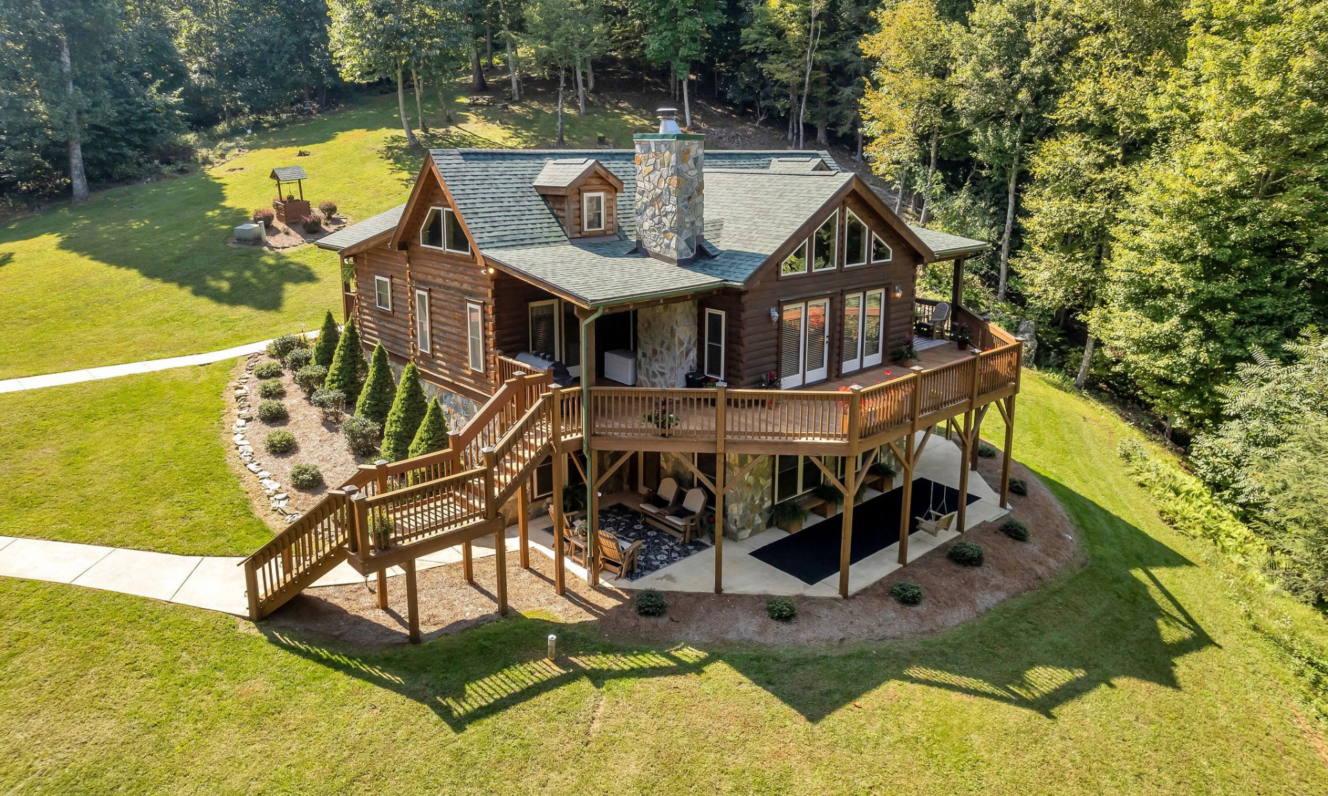 Image number 1 for the current listing