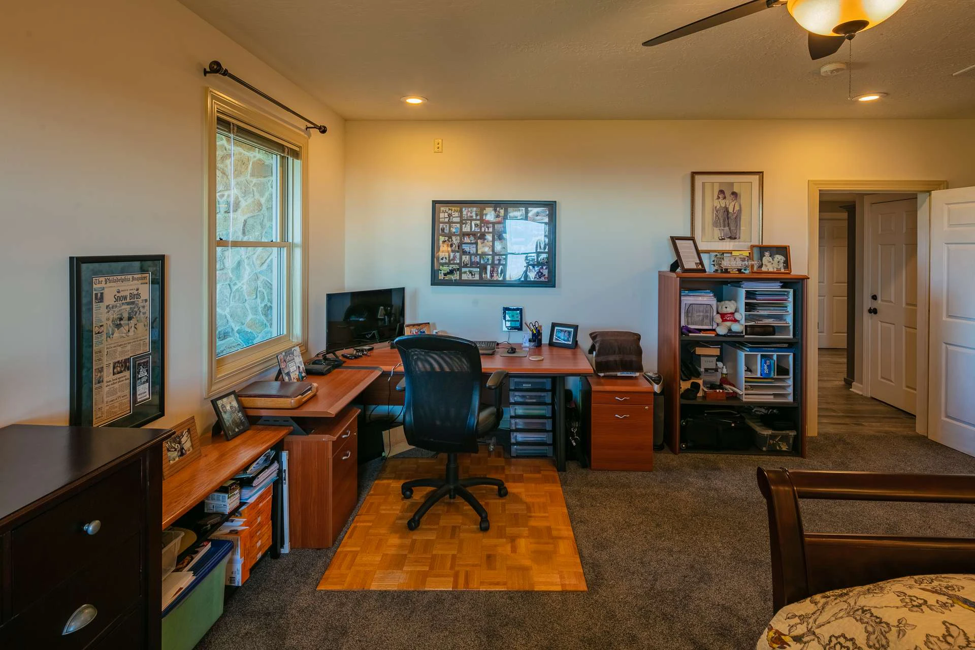 Image number 13 for the current listing