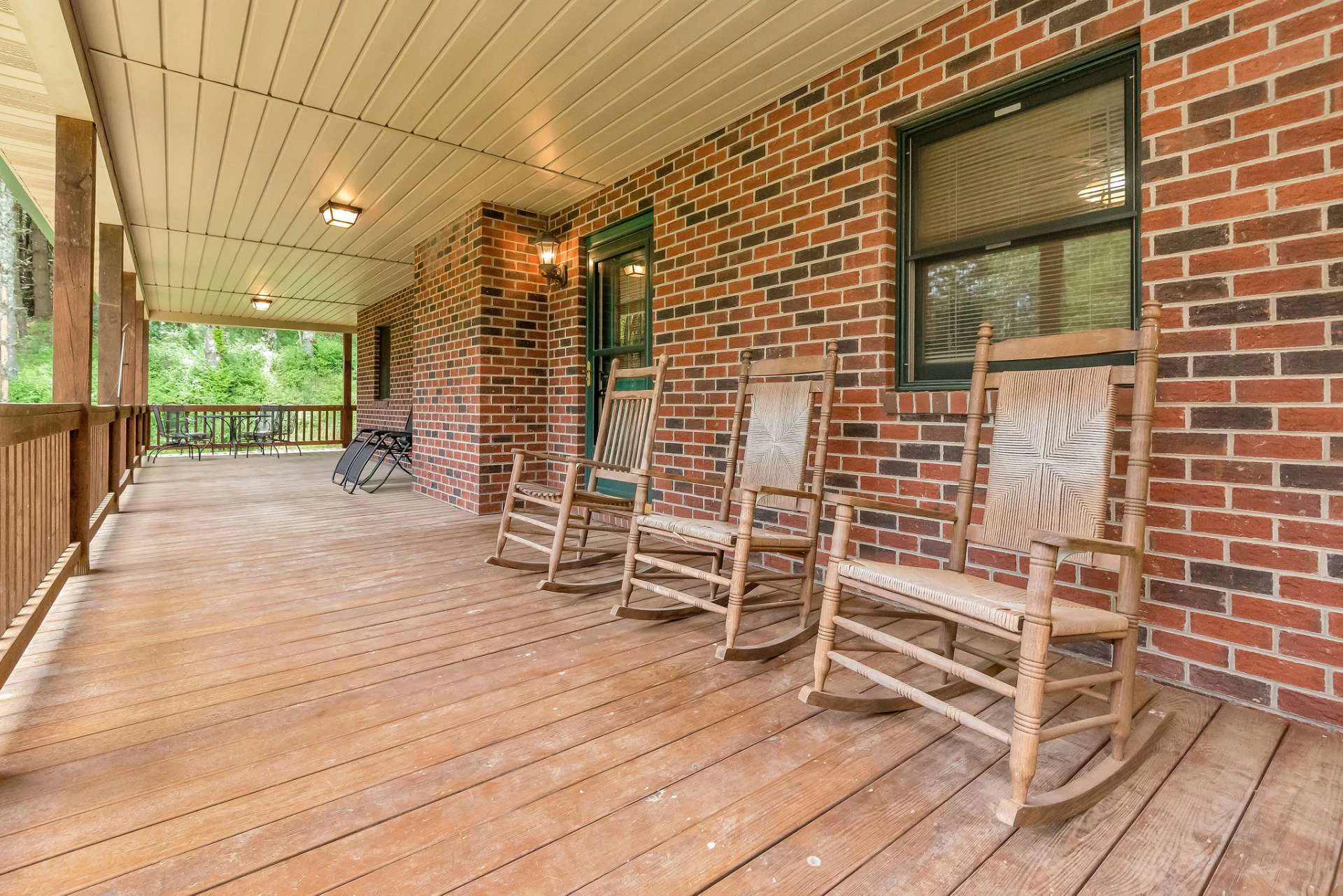 Image number 10 for the current listing