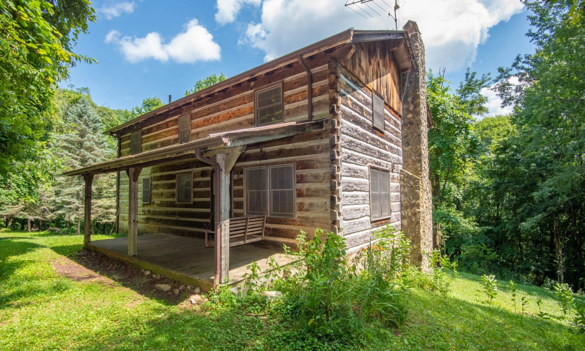 Image number 1 for the current listing