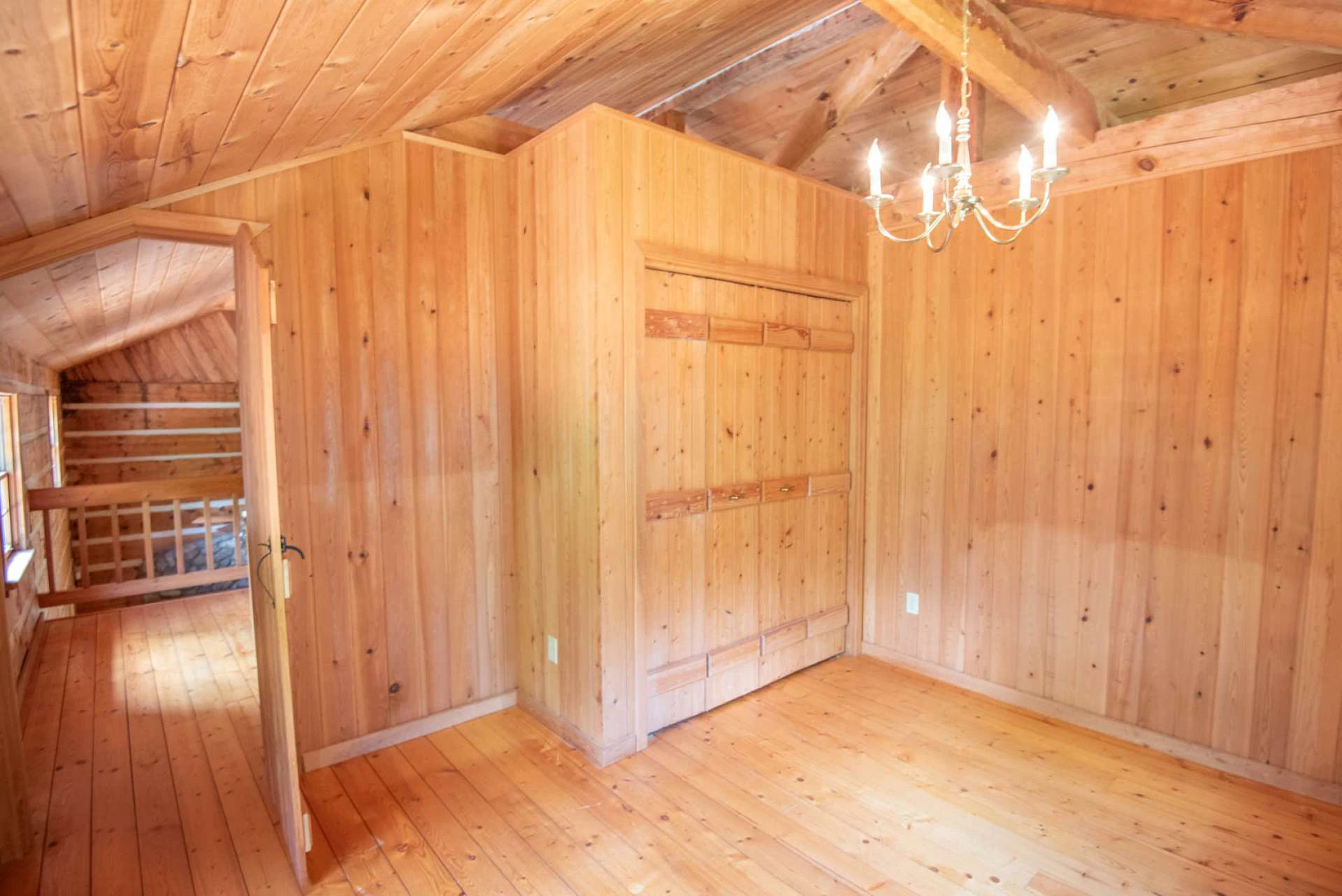 Image number 4 for the current listing