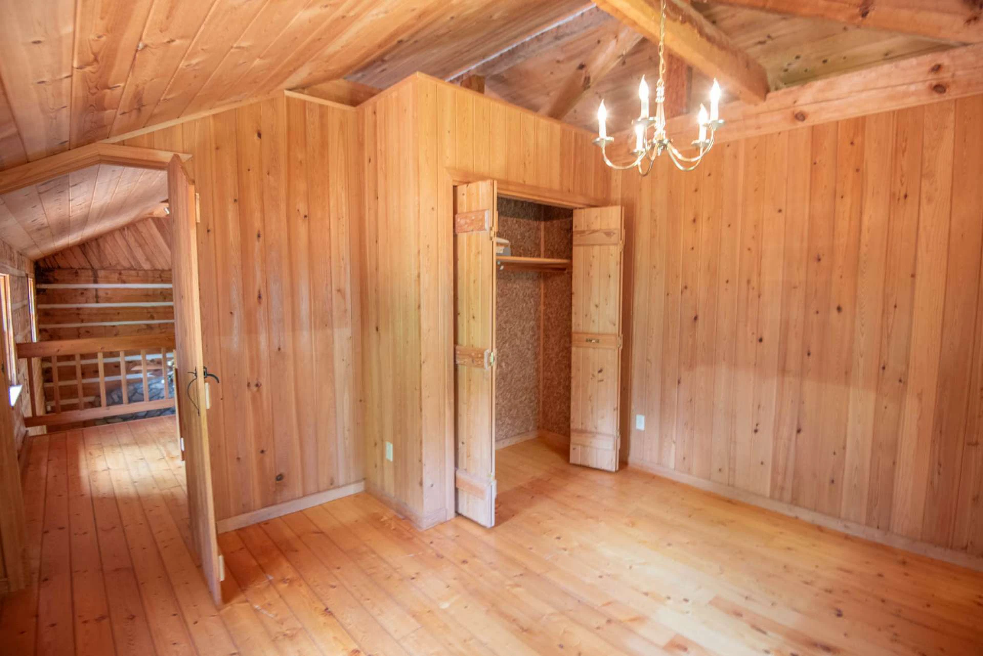 Image number 10 for the current listing