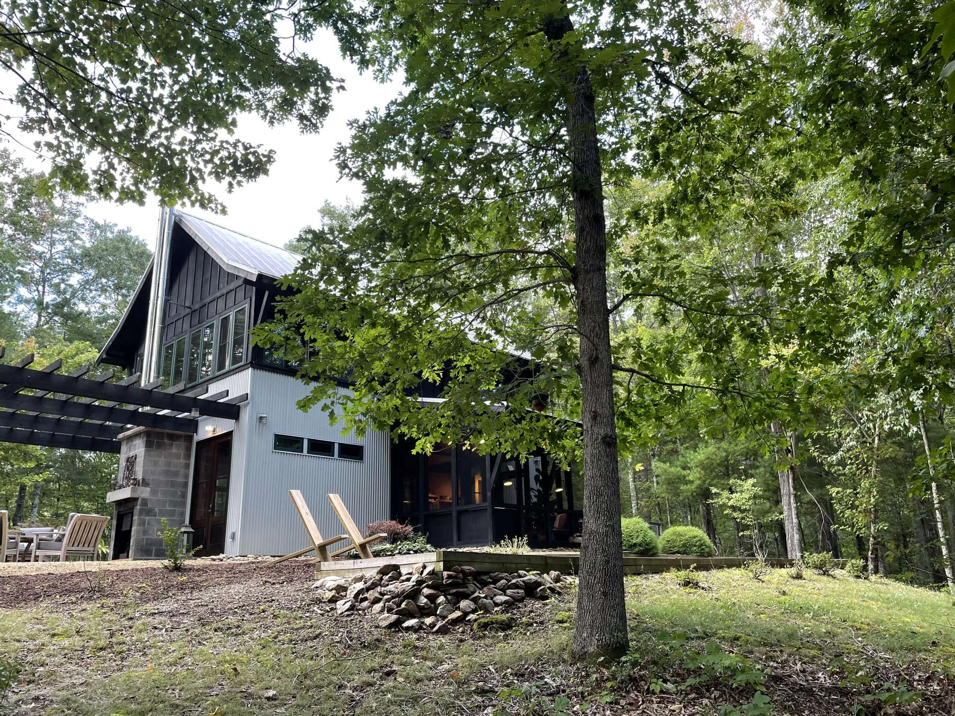 Image number 14 for the current listing