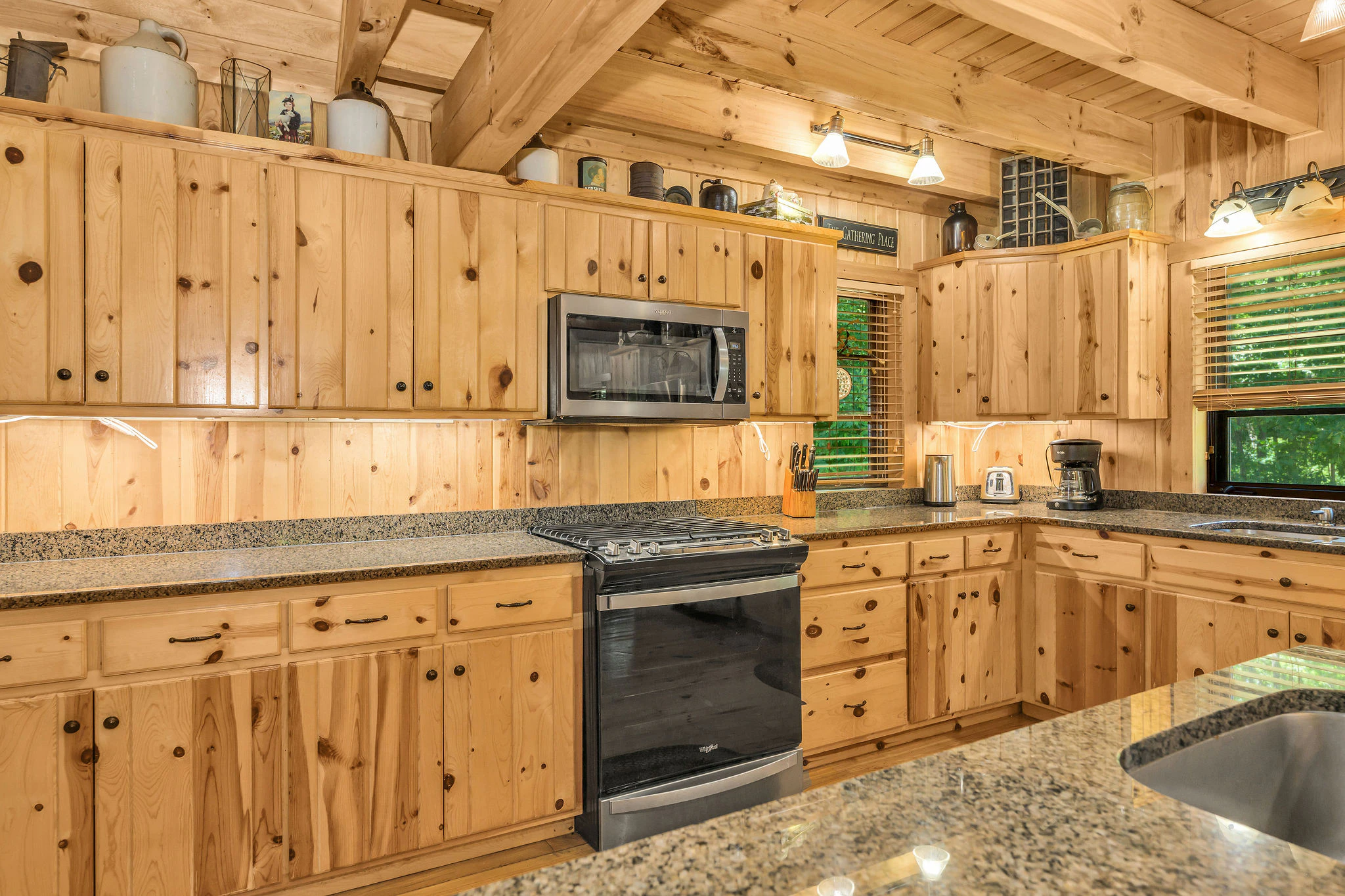 Image number 9 for the current listing
