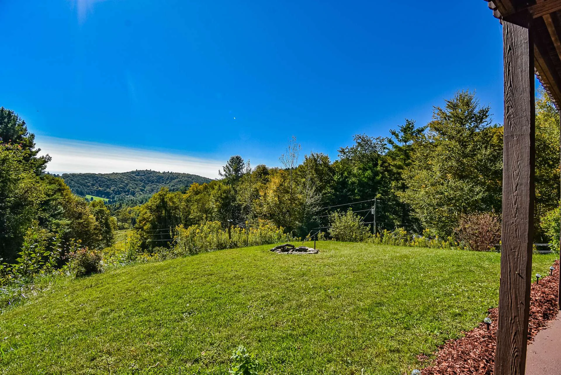 Image number 10 for the current listing