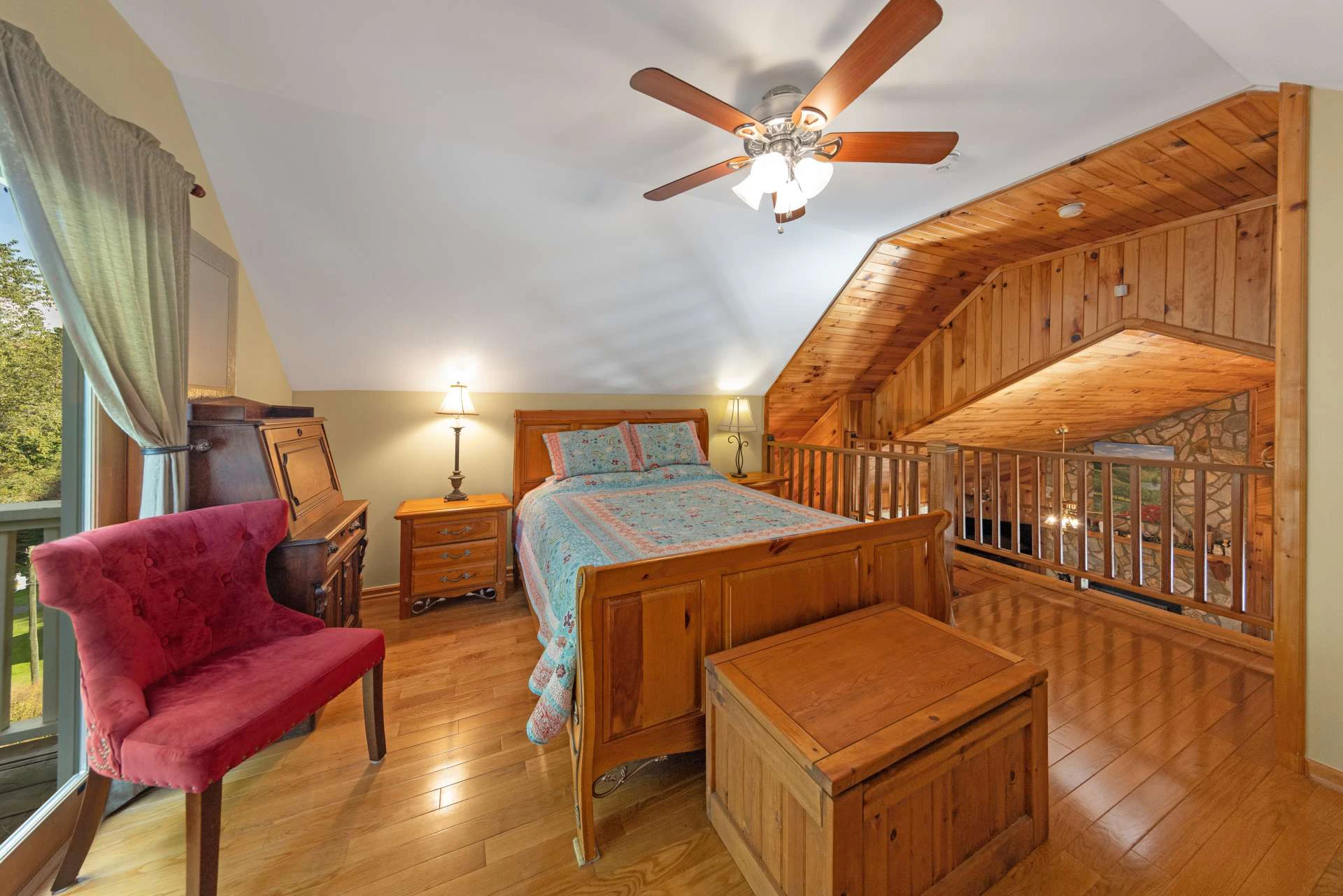 Image number 8 for the current listing