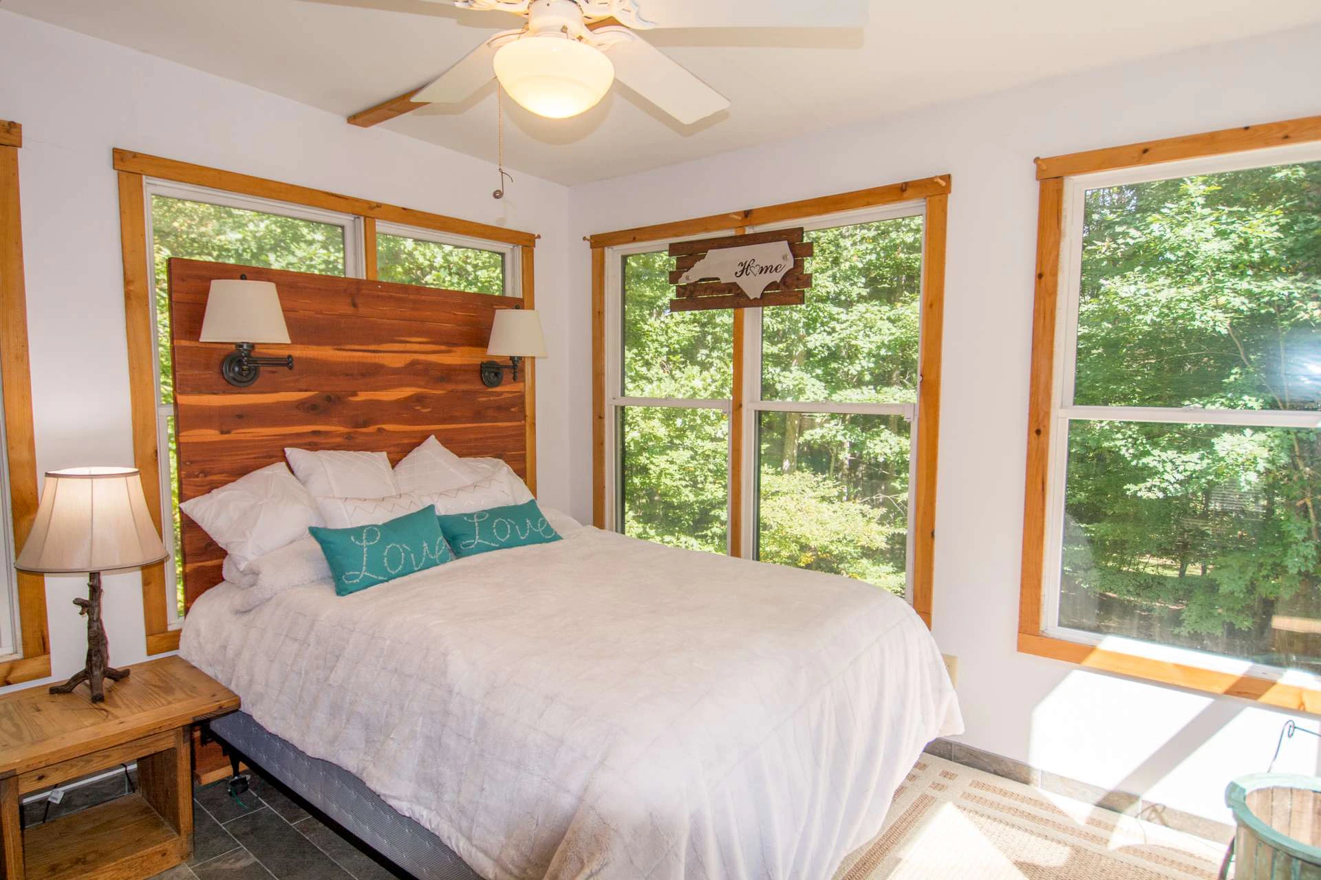 Image number 7 for the current listing