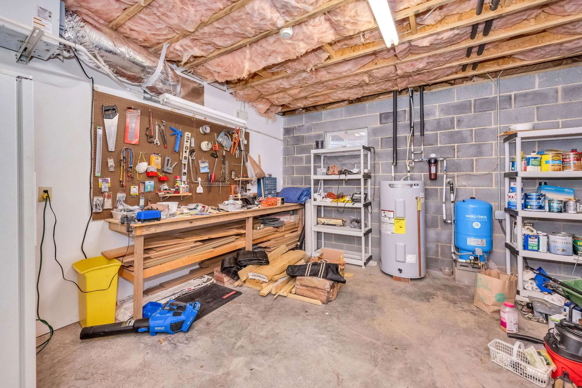 Image number 21 for the current listing