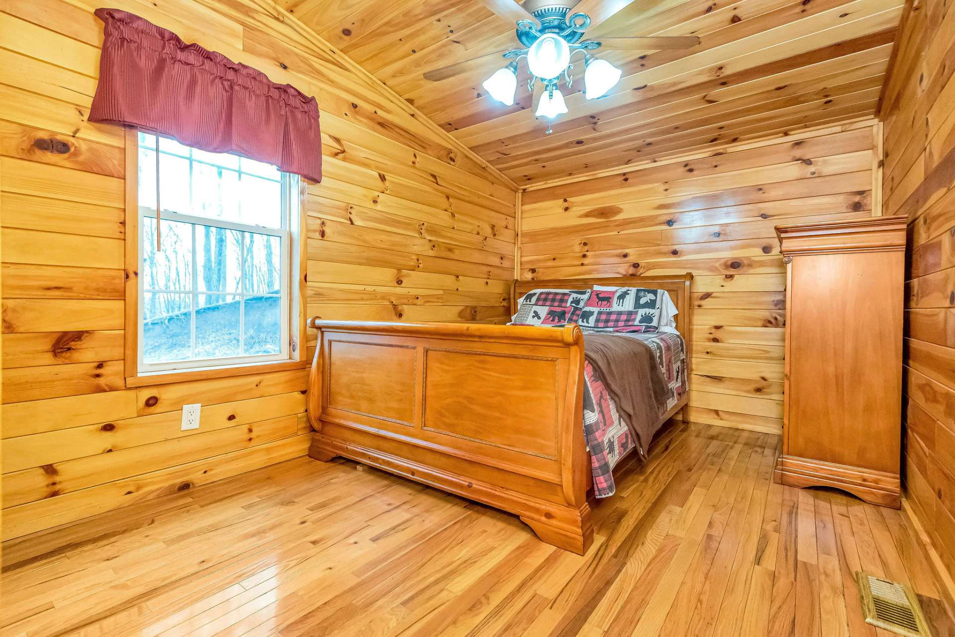Image number 8 for the current listing