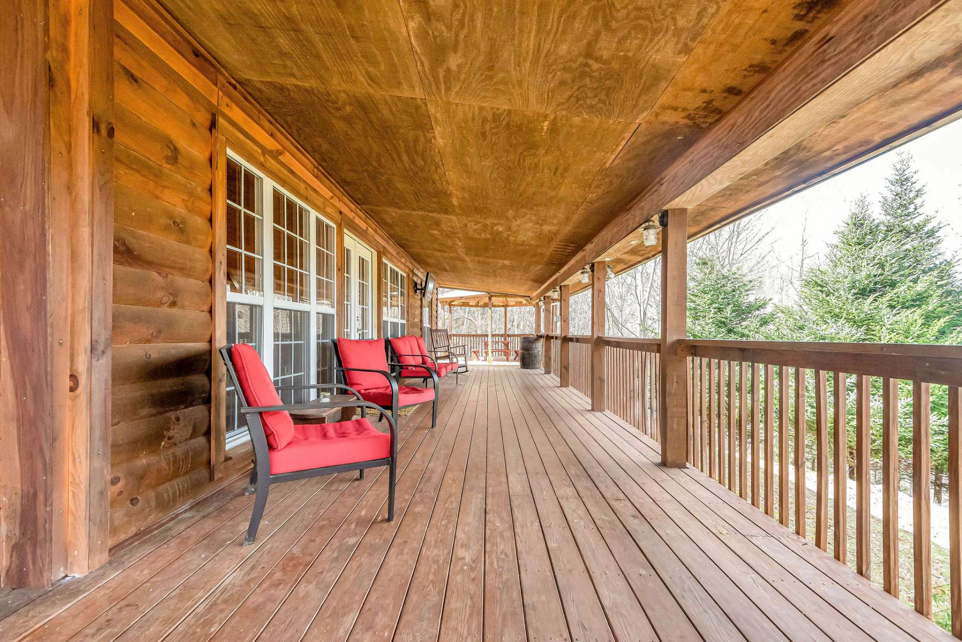 Image number 19 for the current listing