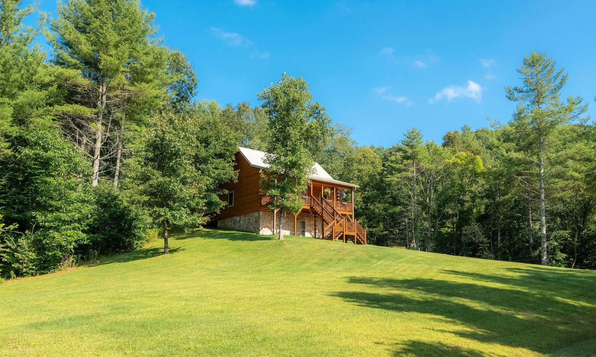 Image number 1 for the current listing