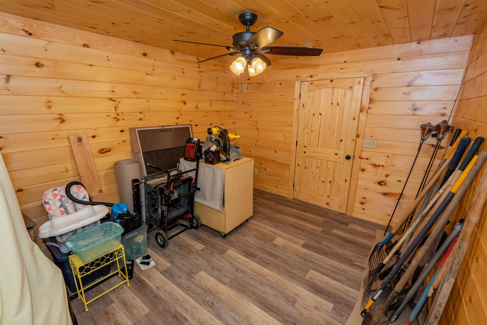 Image number 5 for the current listing