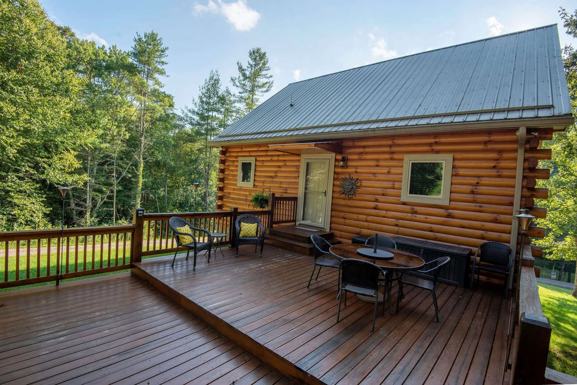 Image number 3 for the current listing