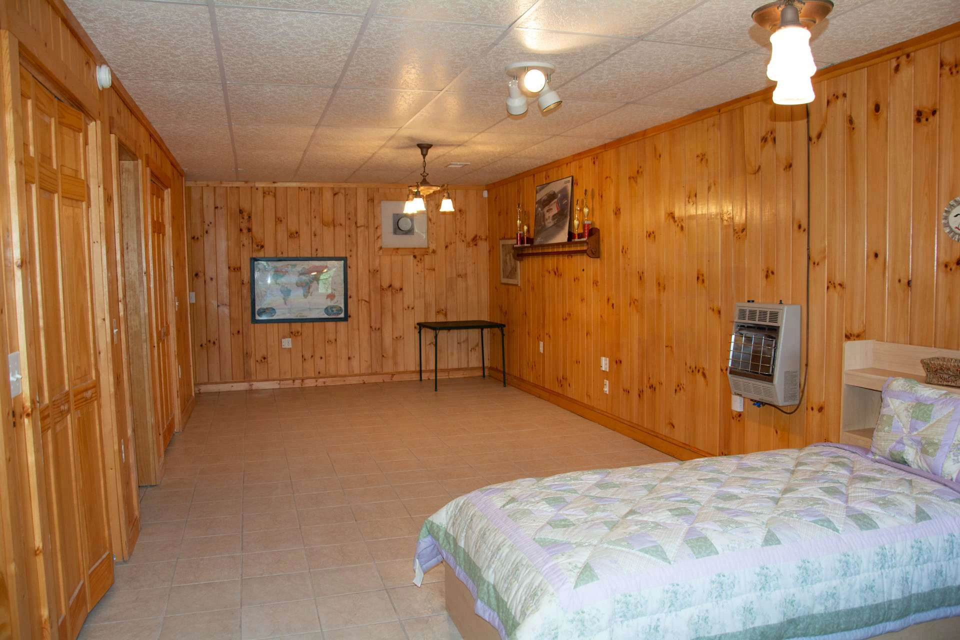 Image number 12 for the current listing
