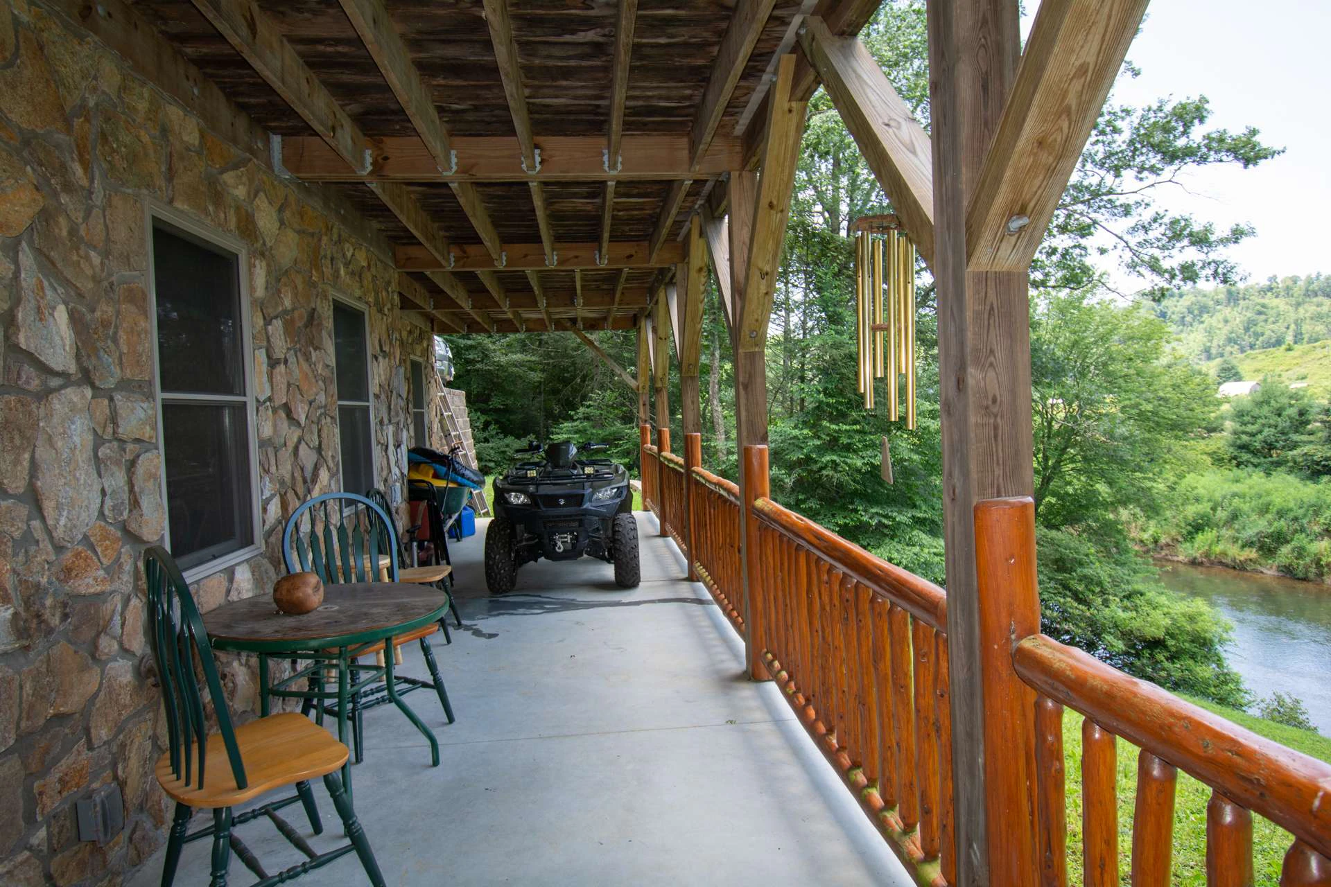 Image number 2 for the current listing