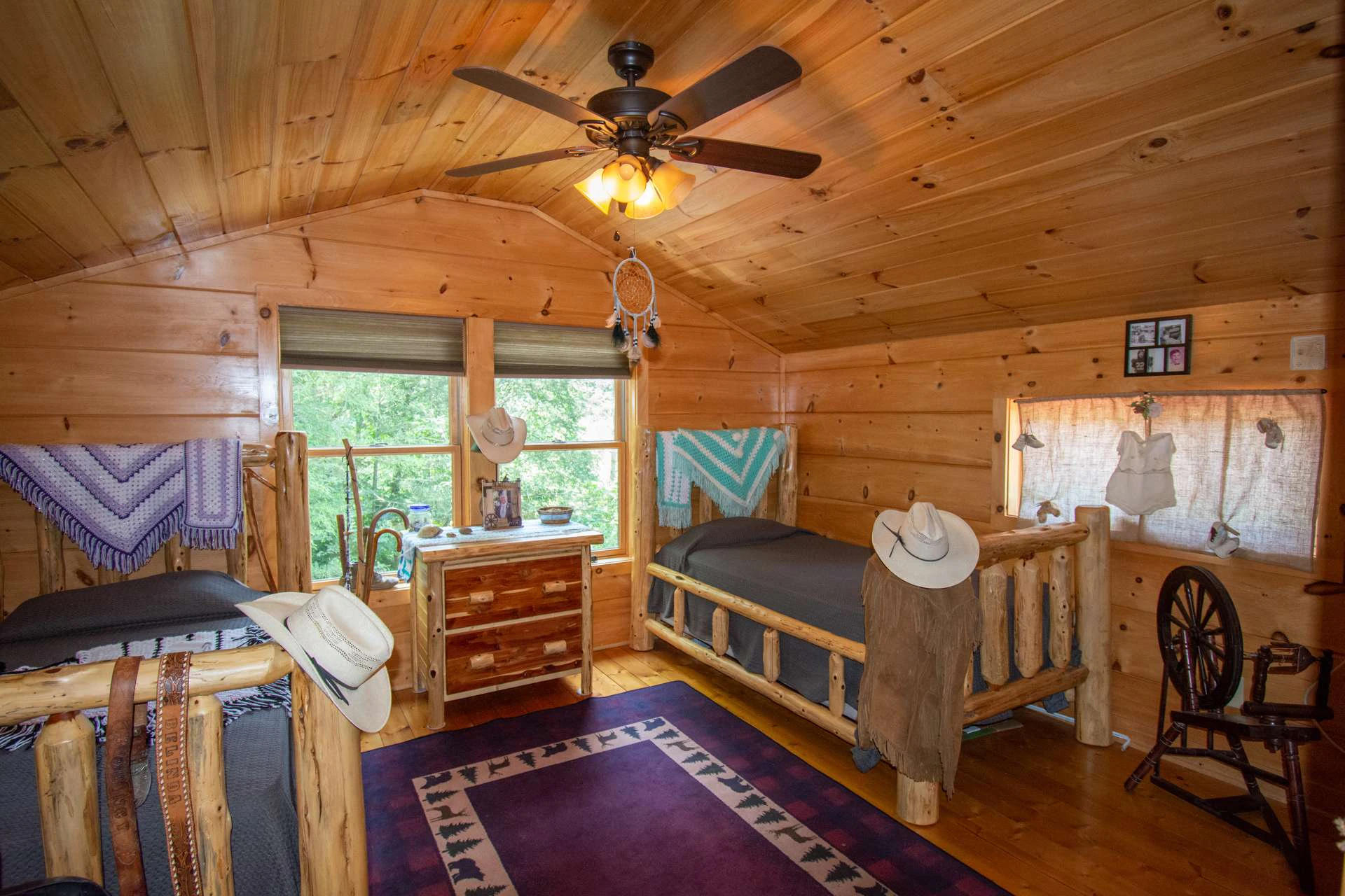 Image number 9 for the current listing