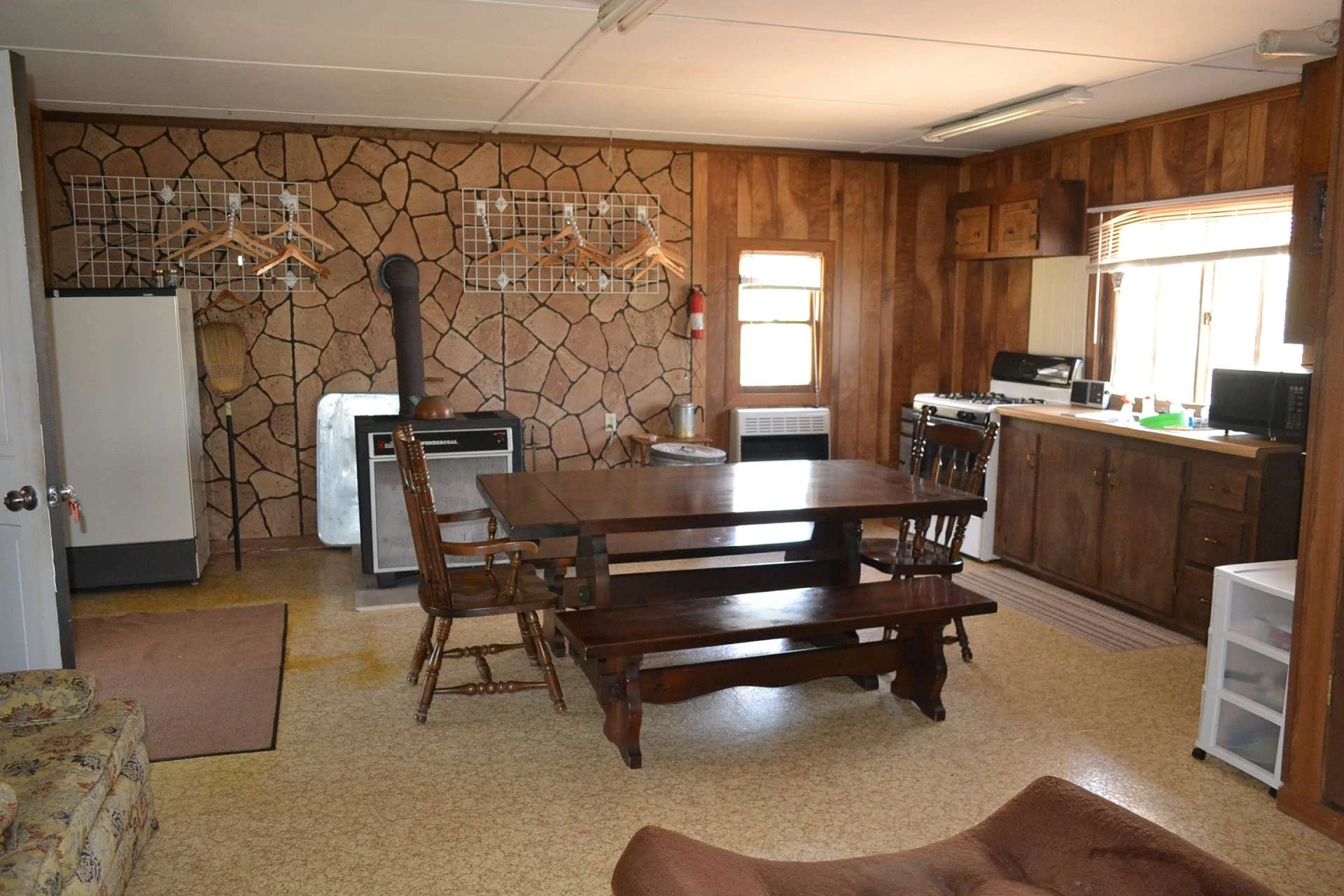 Image number 3 for the current listing