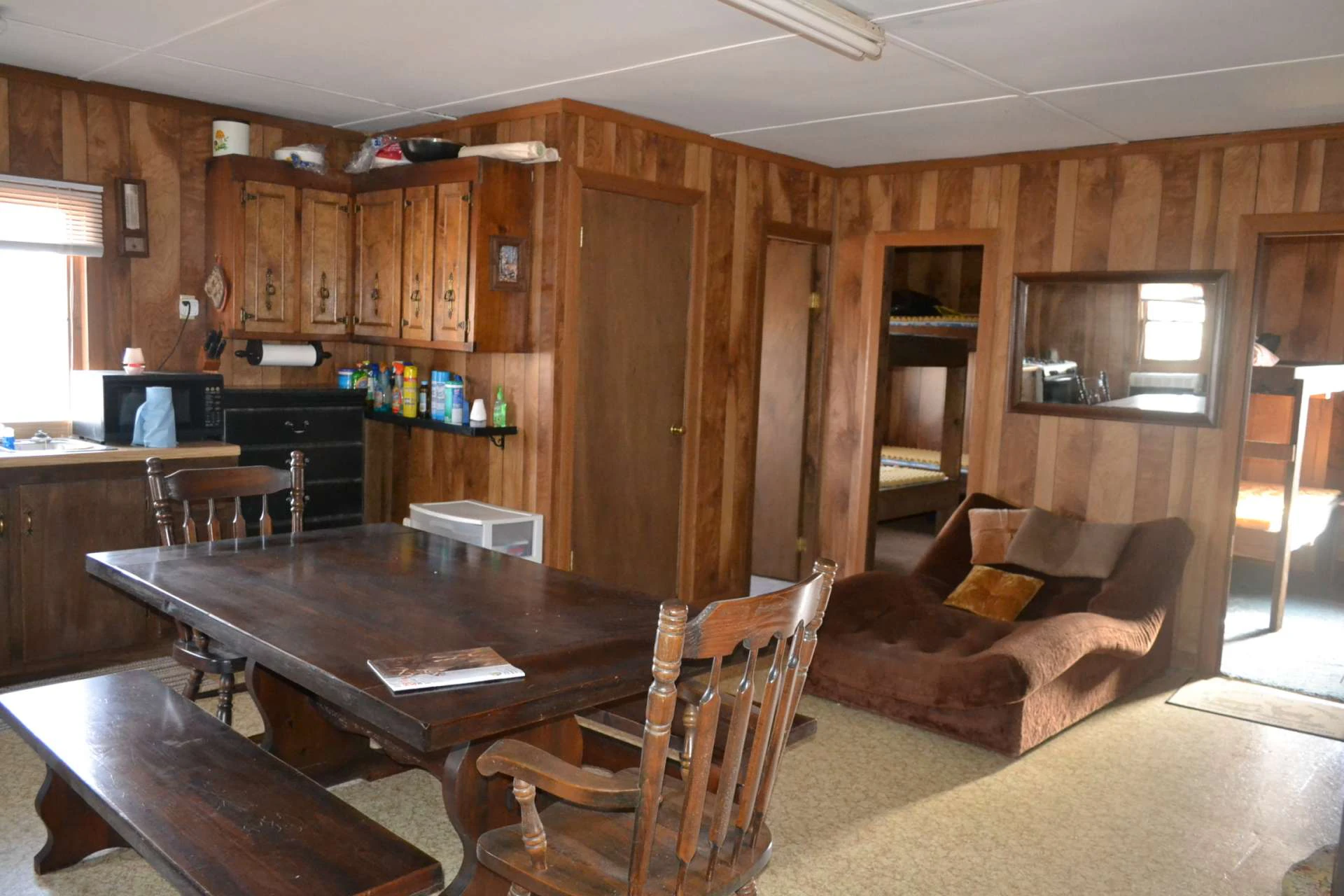 Image number 16 for the current listing