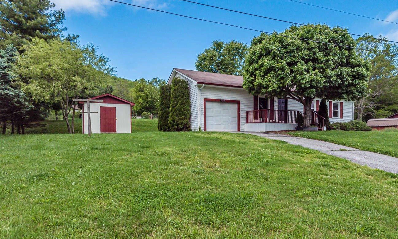 Image number 1 for the current listing