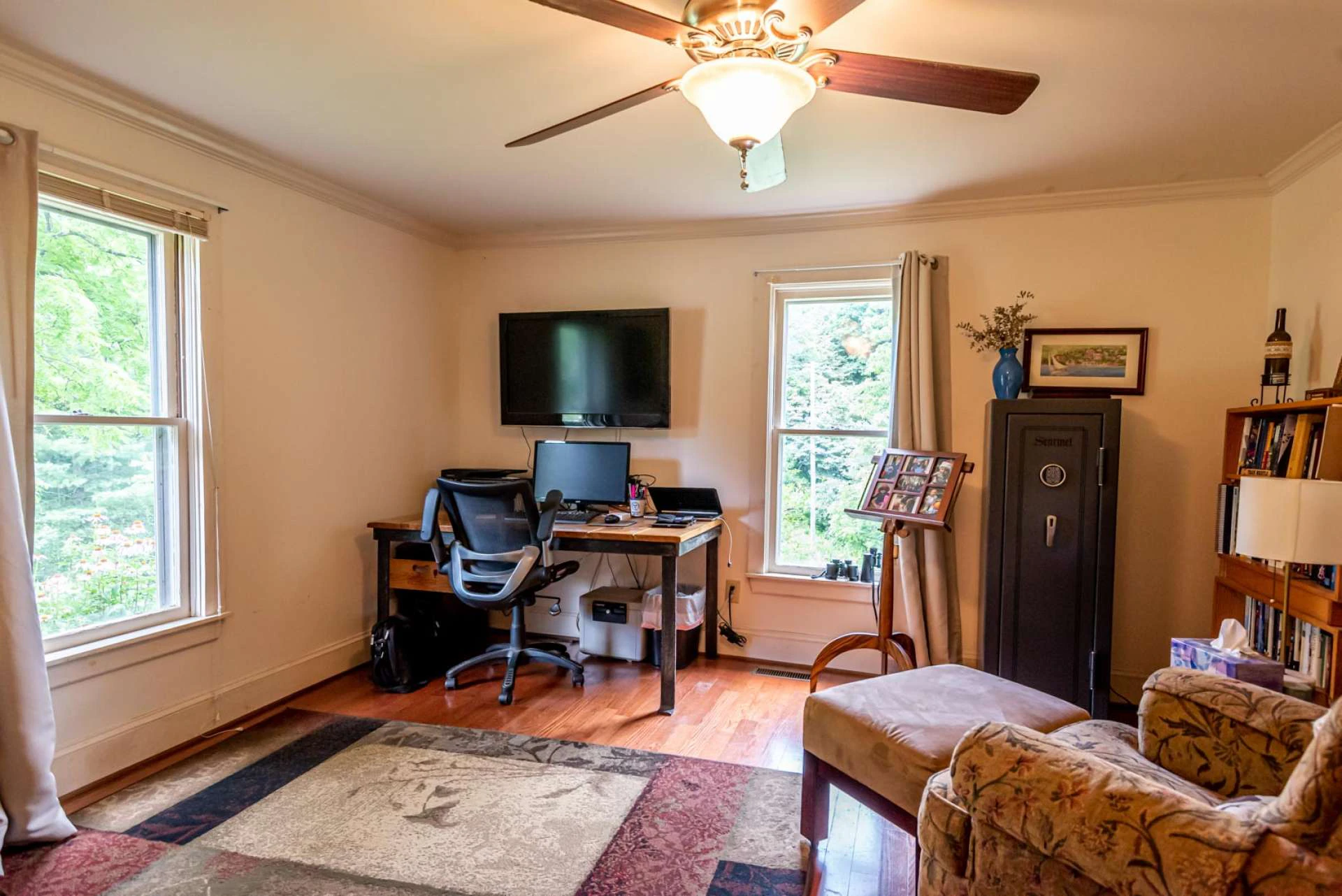Image number 5 for the current listing