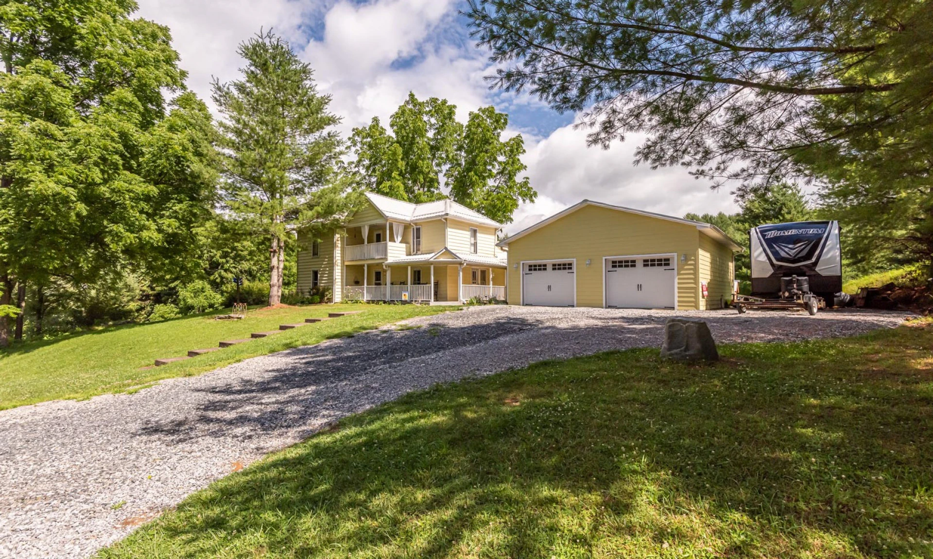 Image number 1 for the current listing