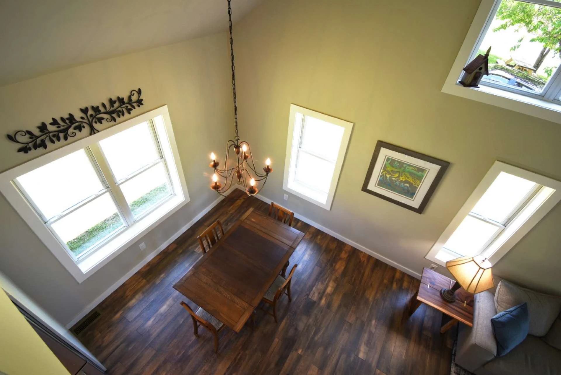 Image number 14 for the current listing