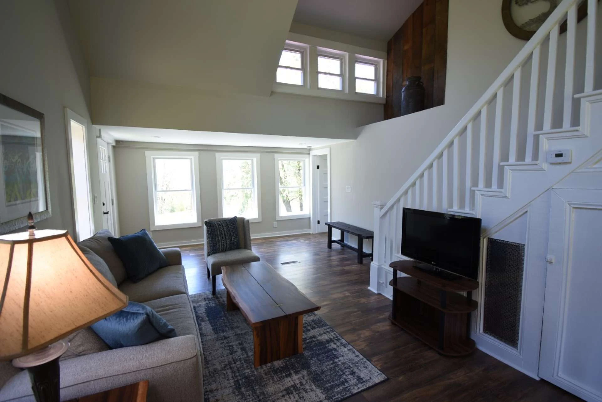 Image number 18 for the current listing
