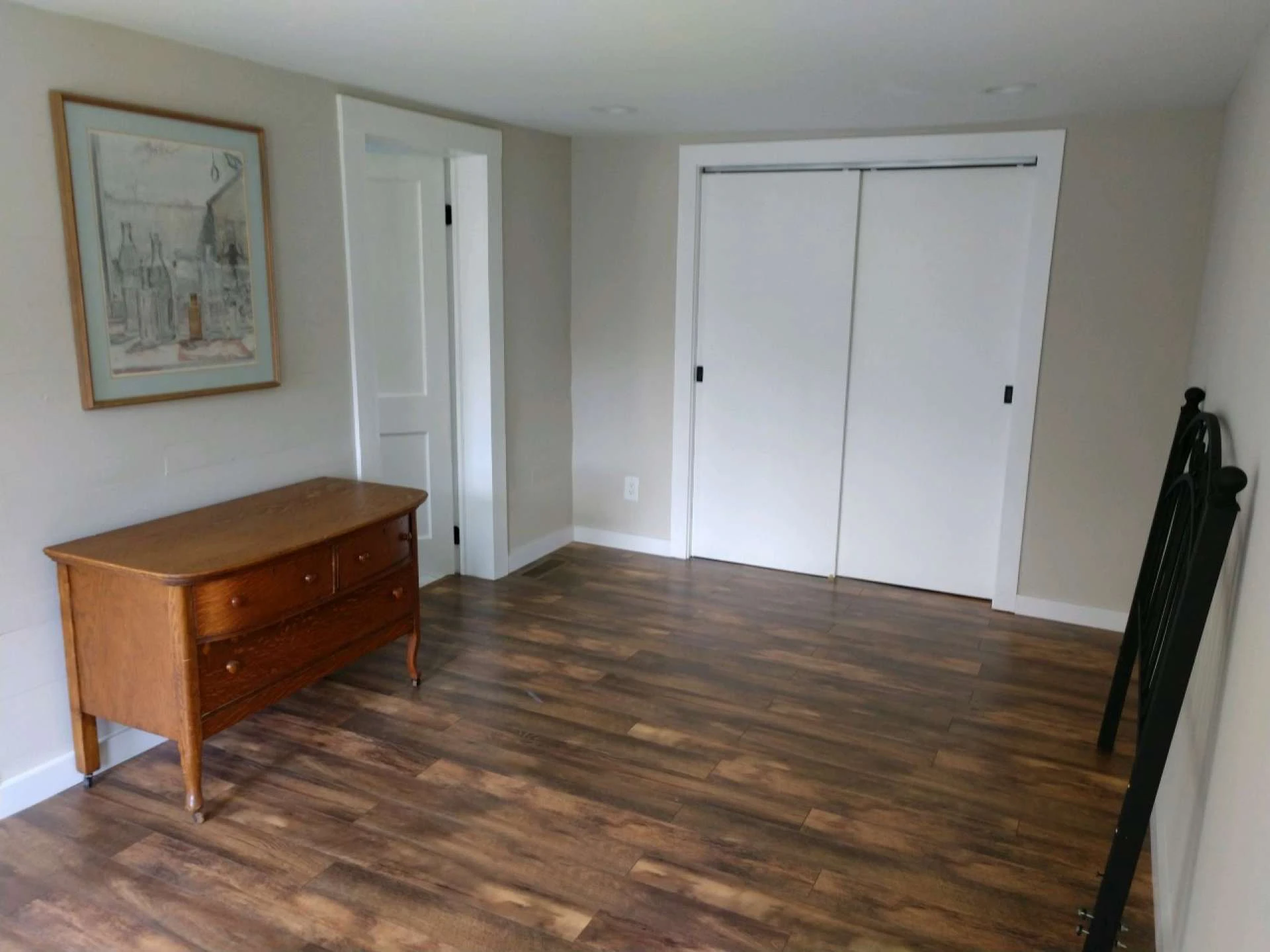 Image number 2 for the current listing