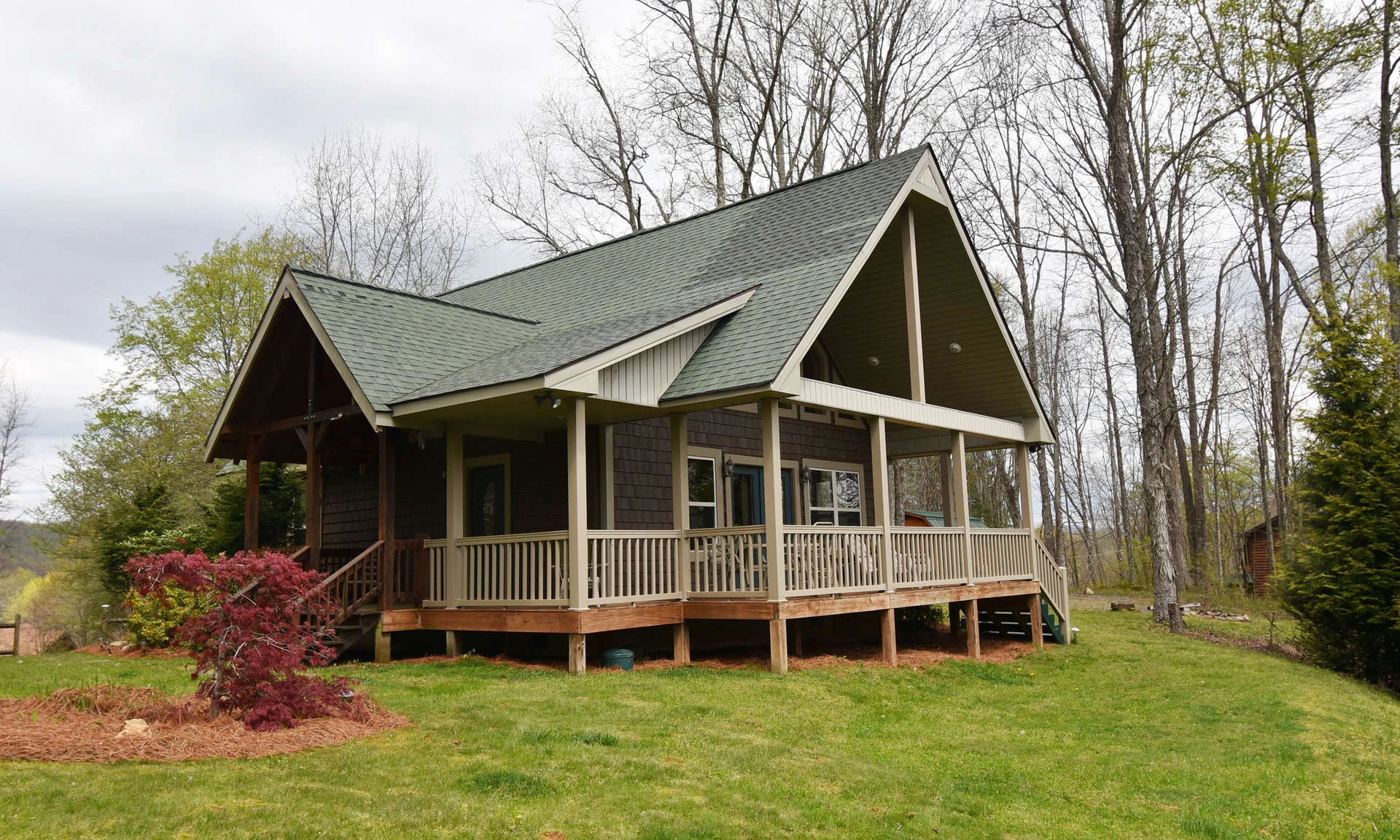 Image number 1 for the current listing