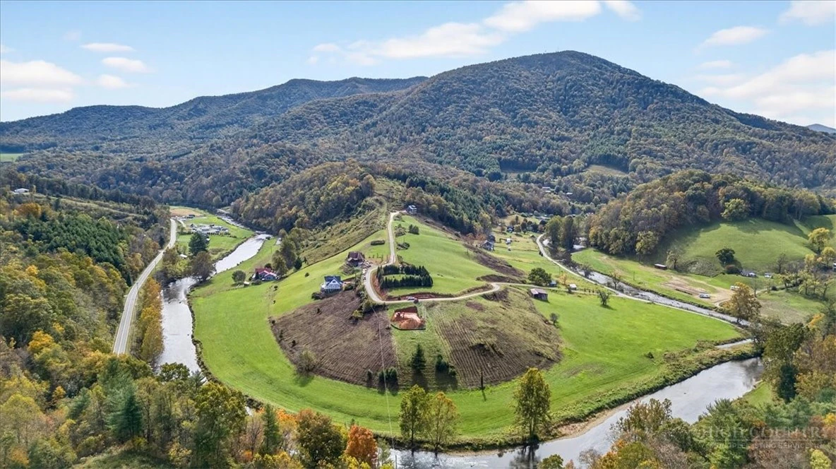 Image number 1 for the current listing