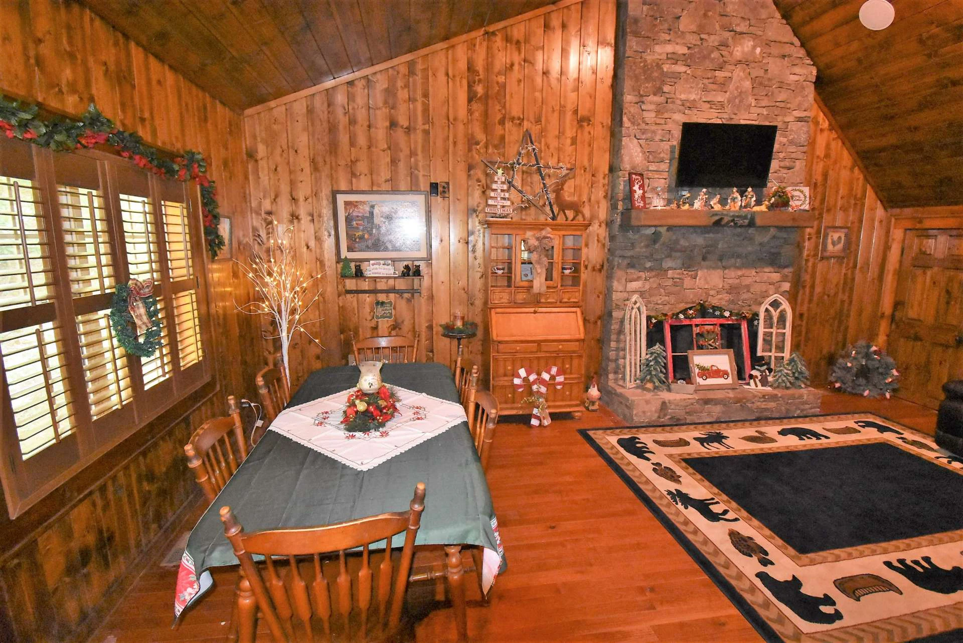 Image number 9 for the current listing