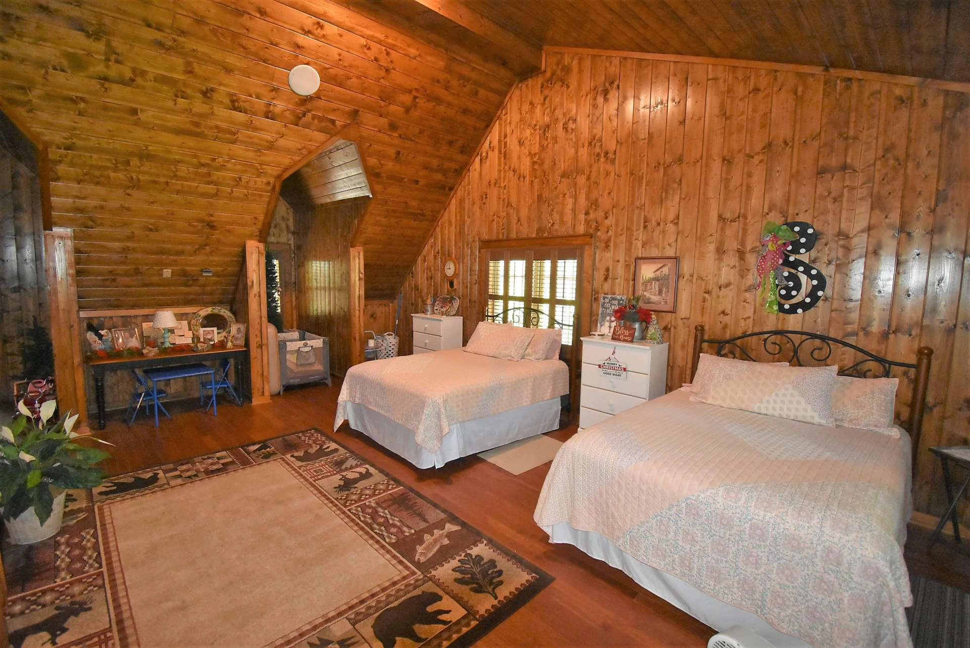 Image number 12 for the current listing
