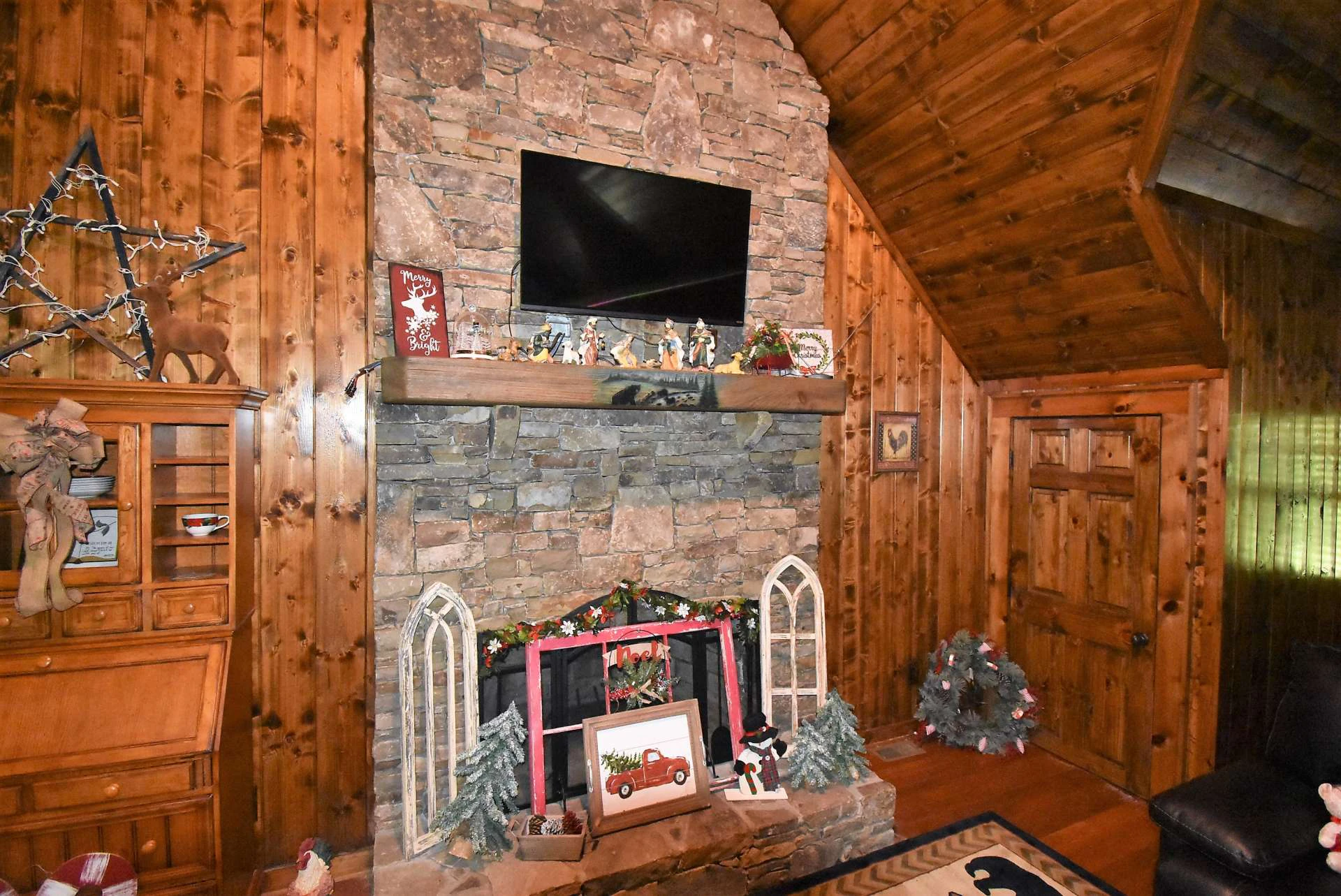 Image number 14 for the current listing