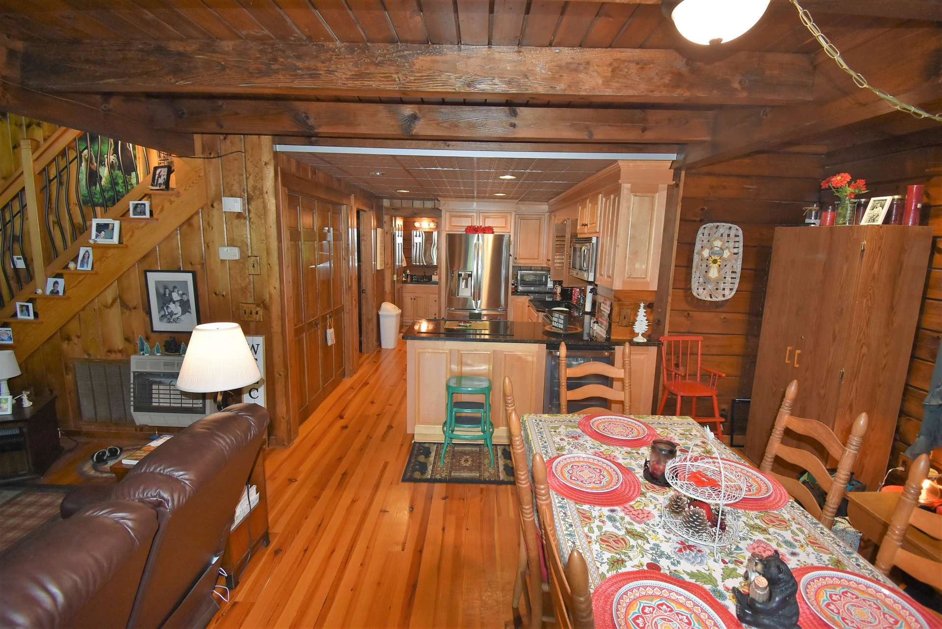 Image number 20 for the current listing
