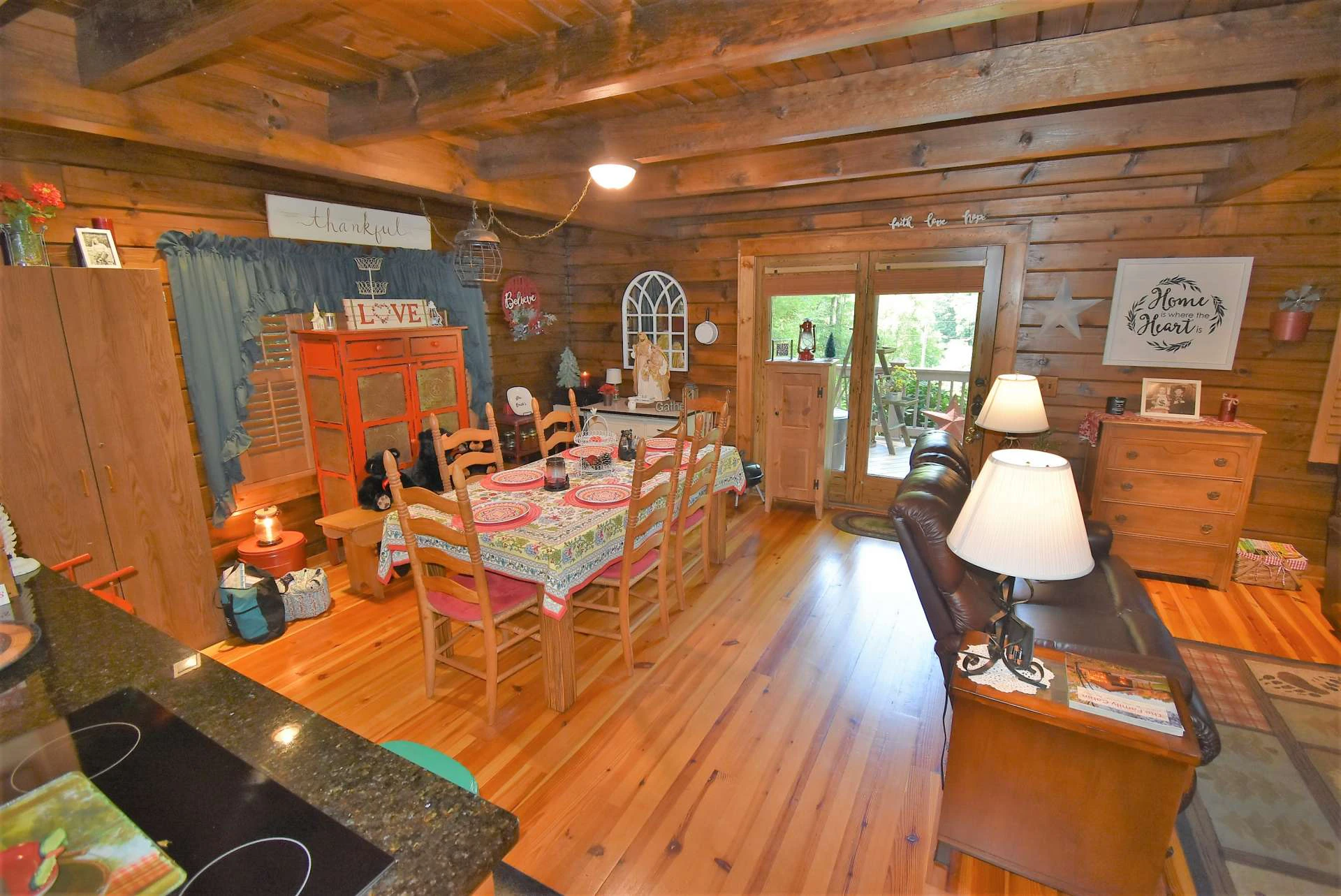 Image number 22 for the current listing