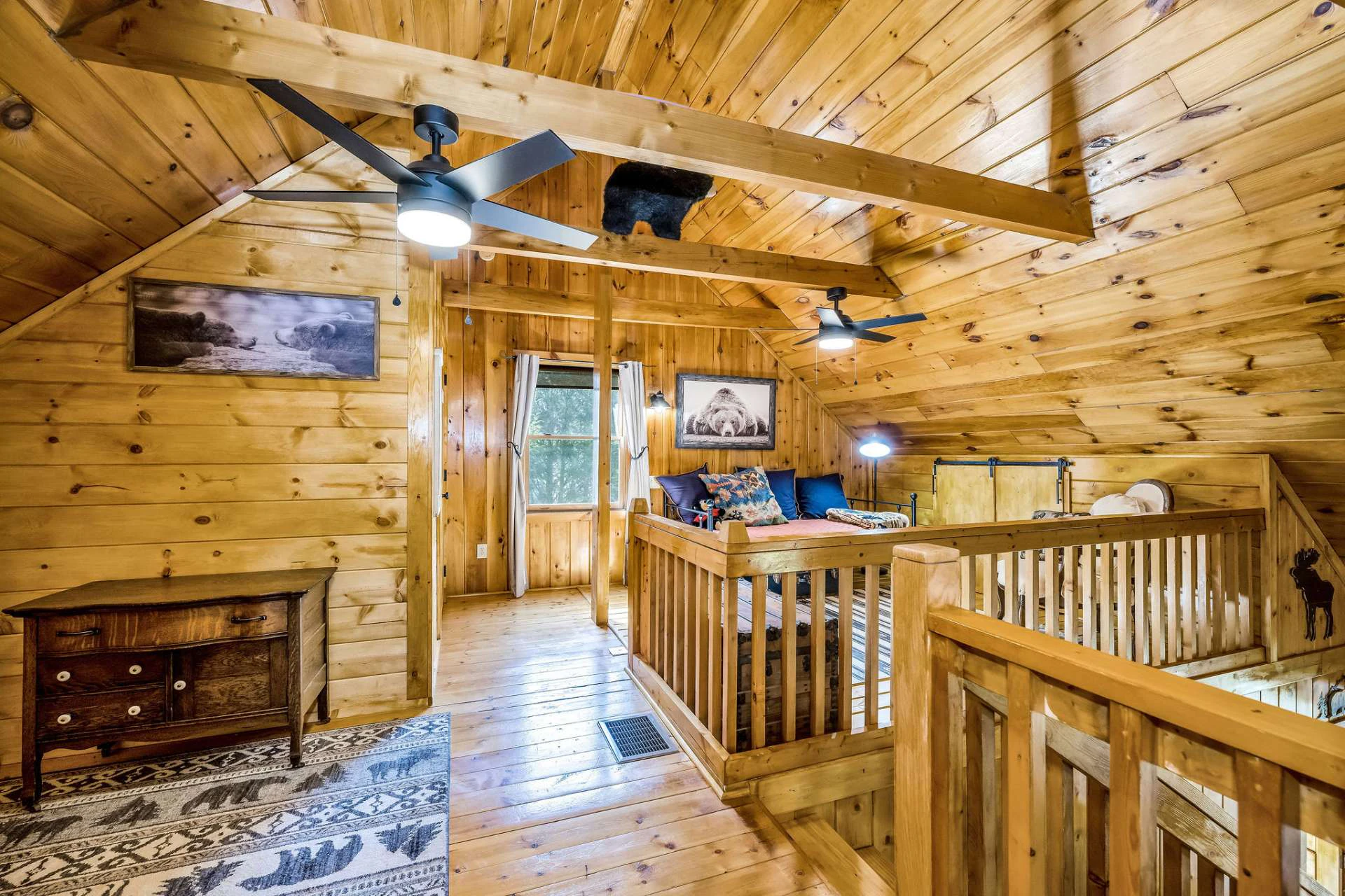 Image number 11 for the current listing