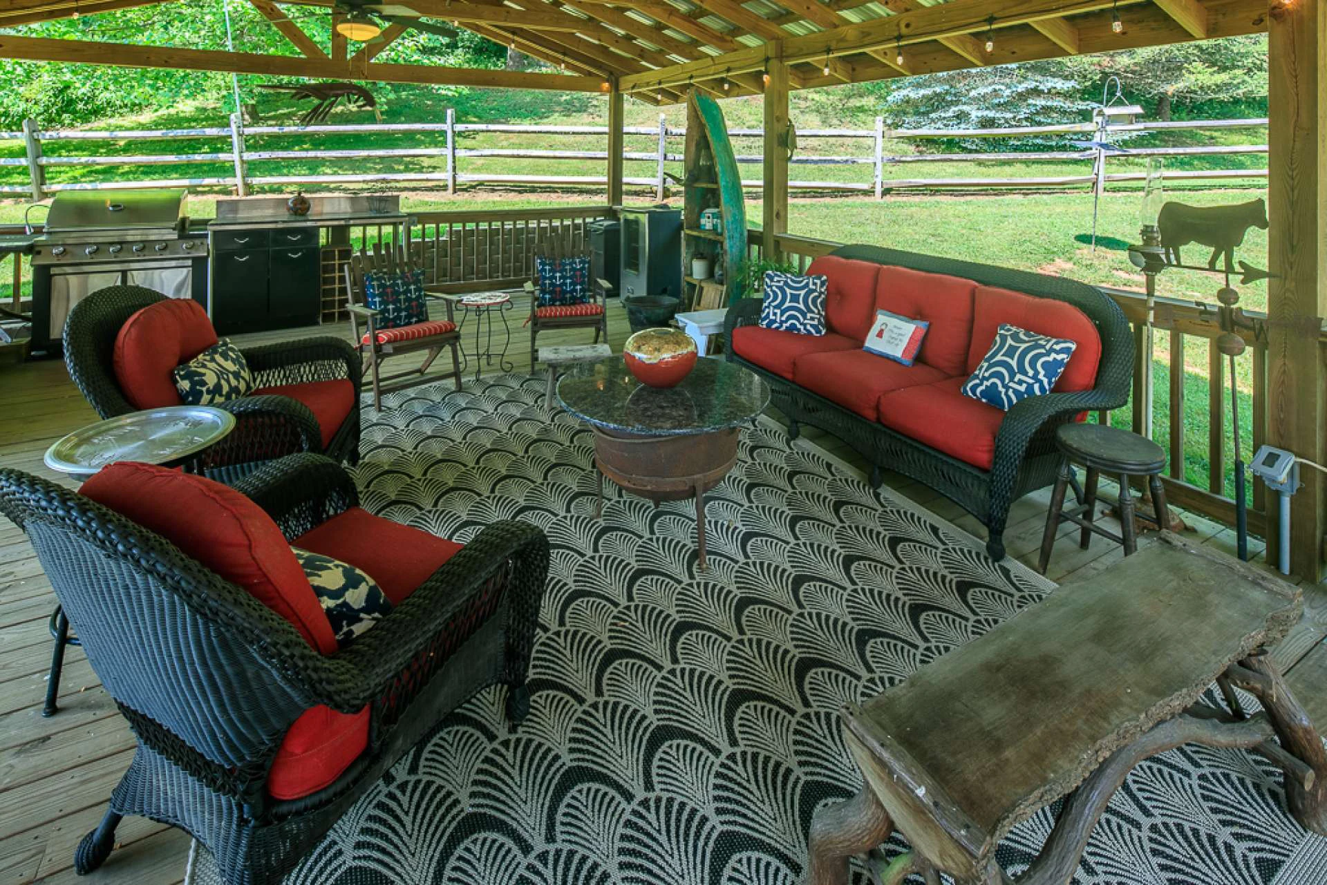 Image number 11 for the current listing