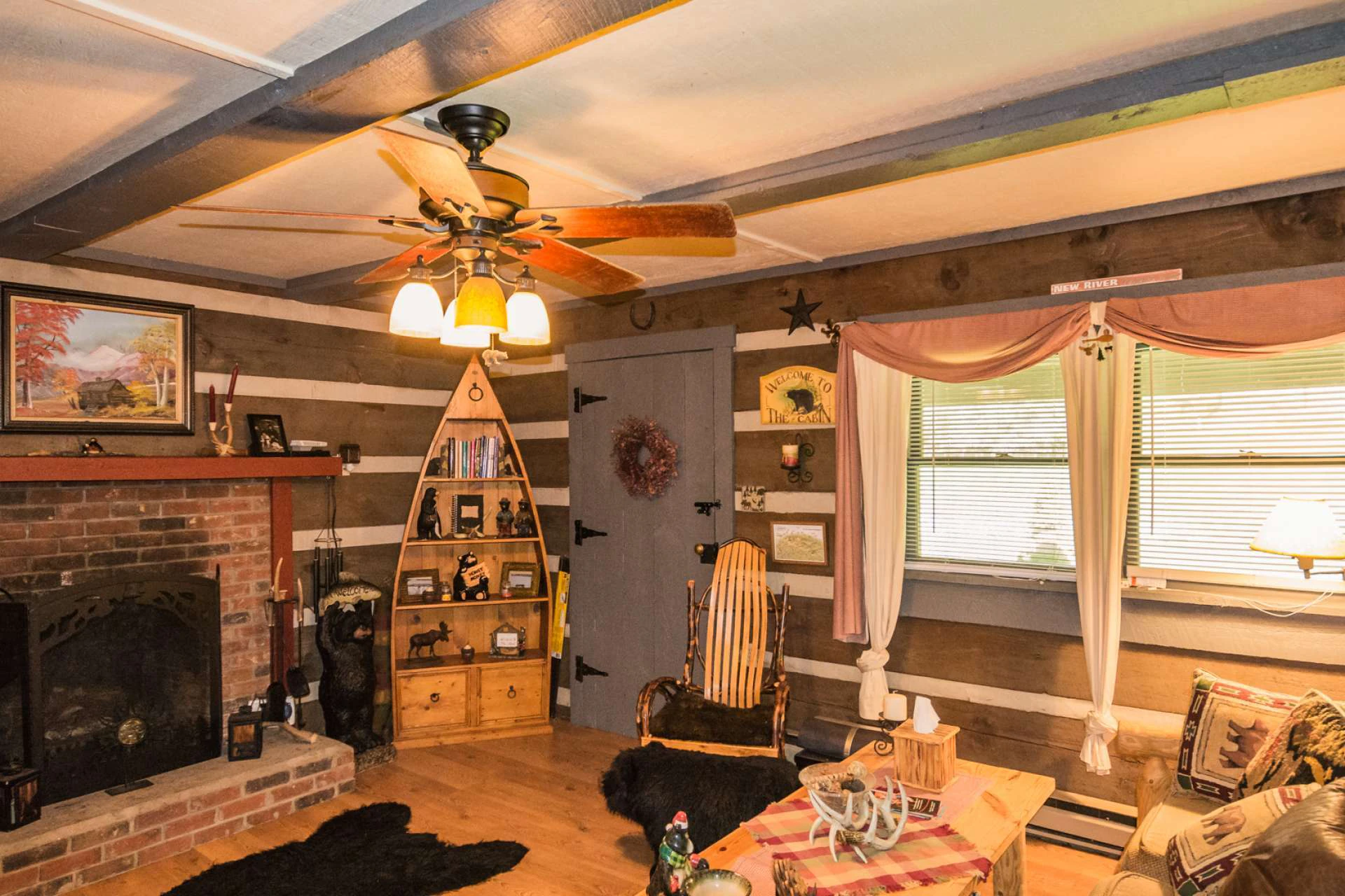 Image number 13 for the current listing
